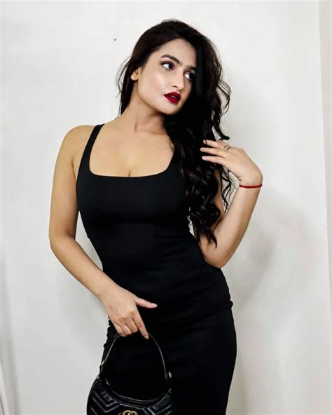 sassy poonam nude backless videos